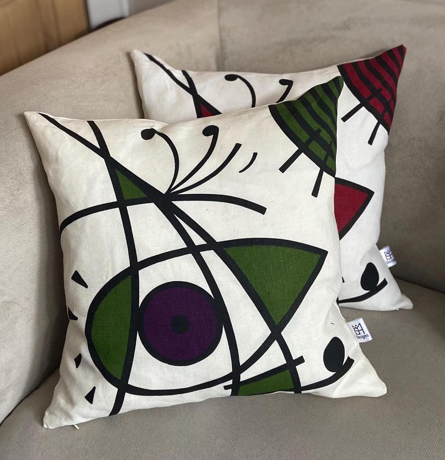 Birdie cushion in olive