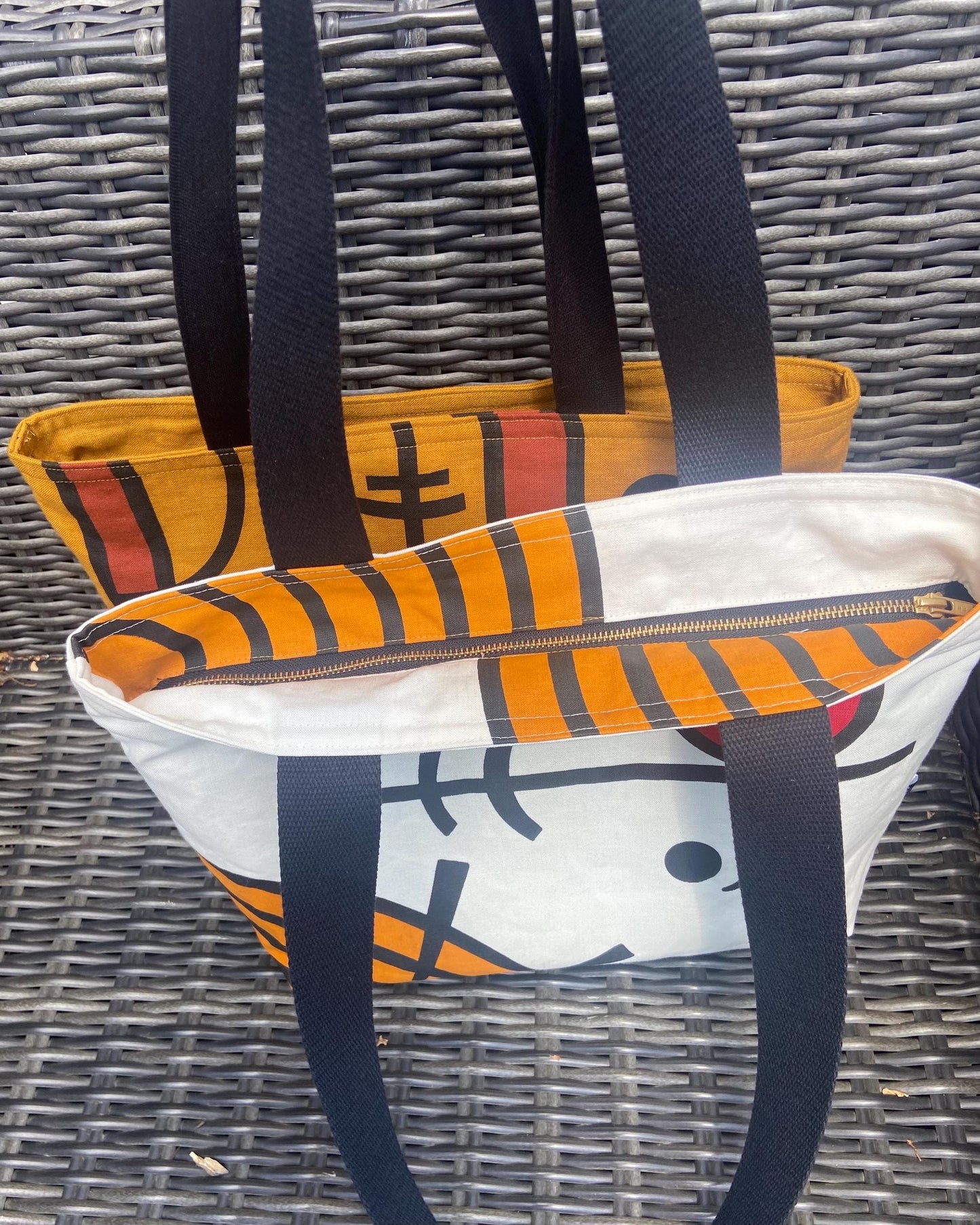 Orbit tote bag