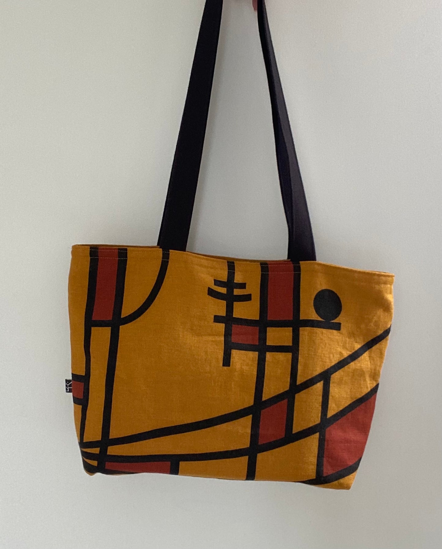 Curve Tote bag in mustard
