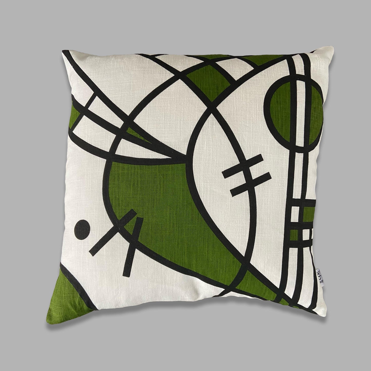 Luna cushion in olive