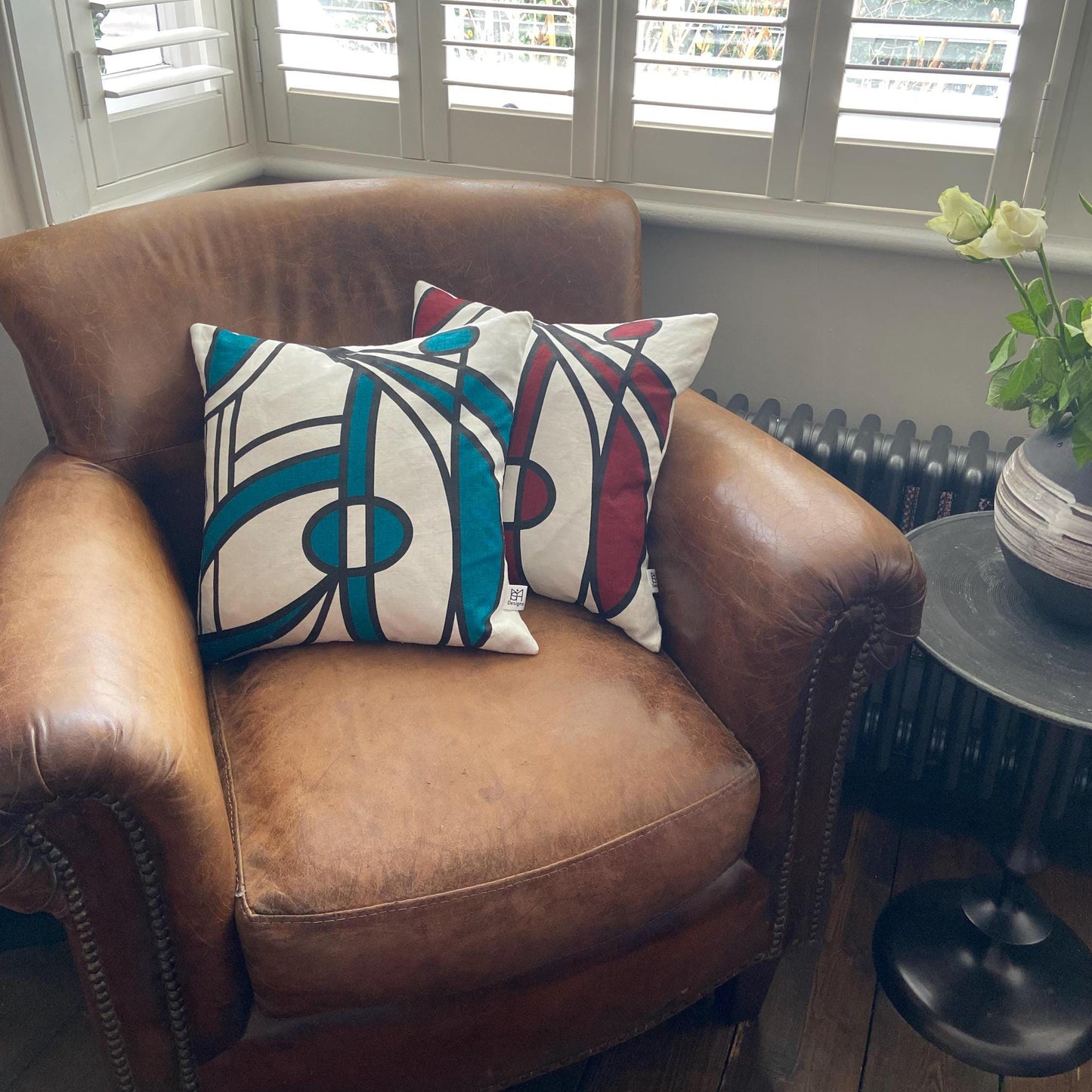 Bloom cushion in teal