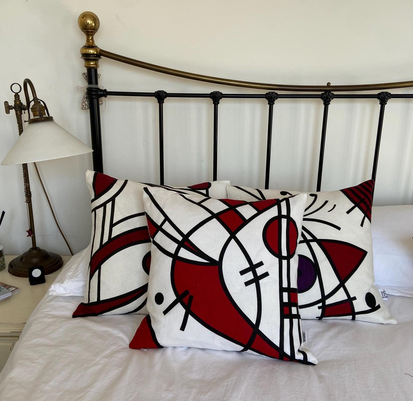 Luna cushion in crimson