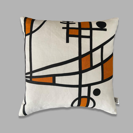 Curve cushion in ochre