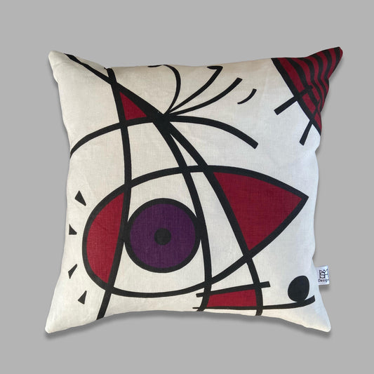 Birdie cushion in burgundy