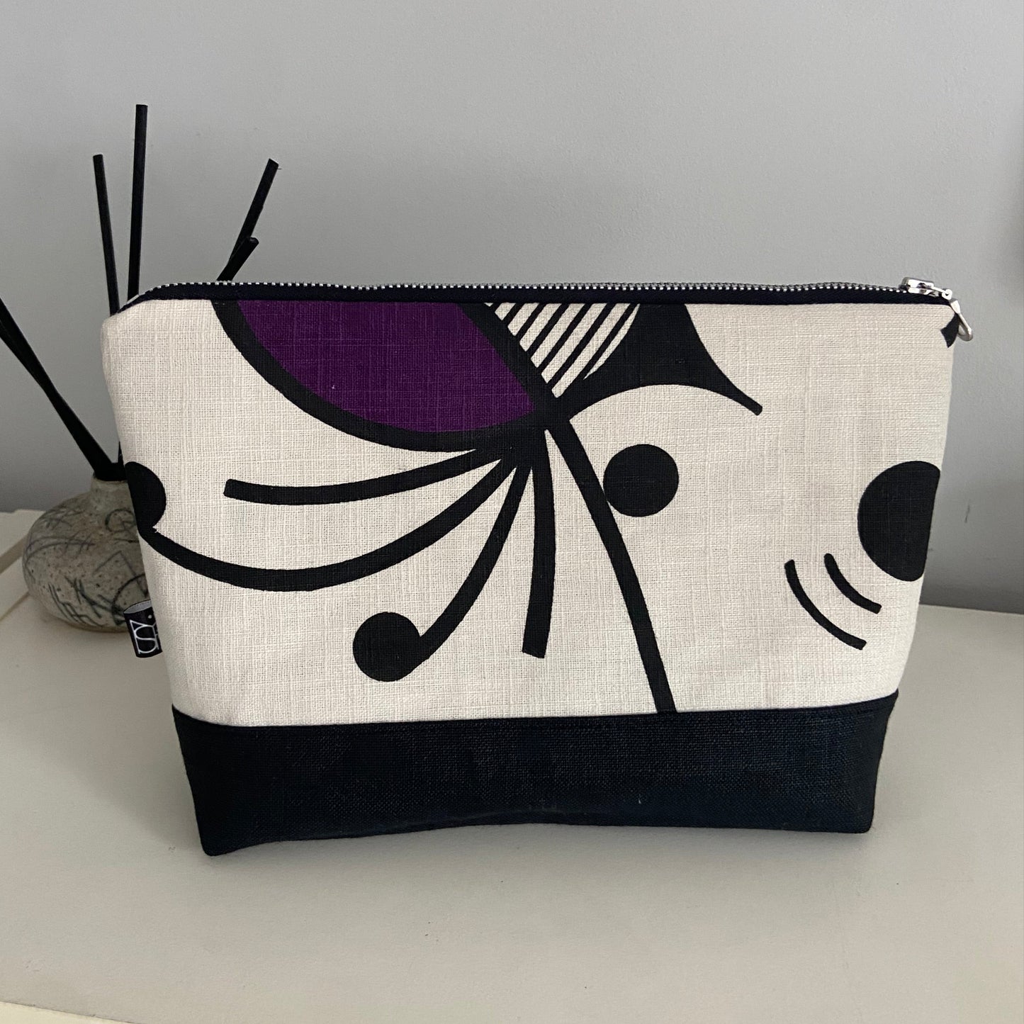 Thistle large washbag