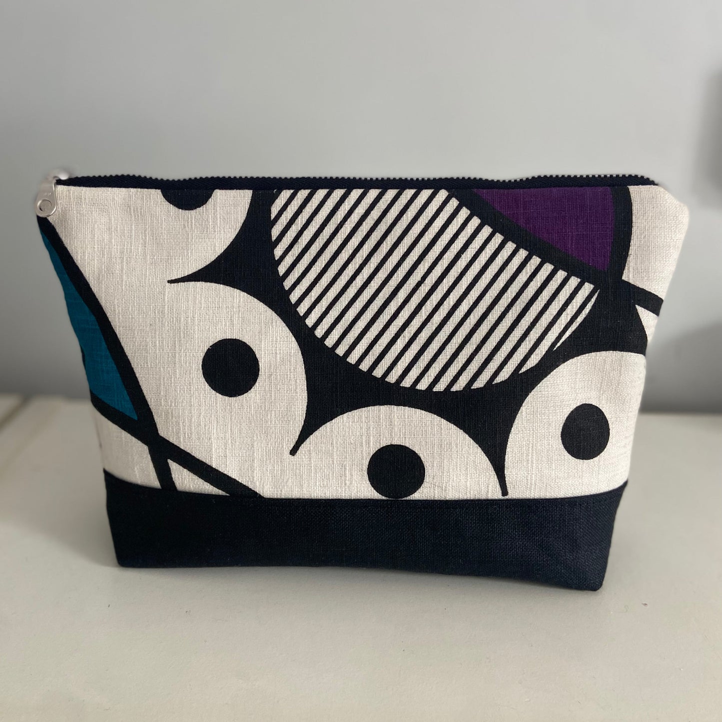 Thistle large washbag