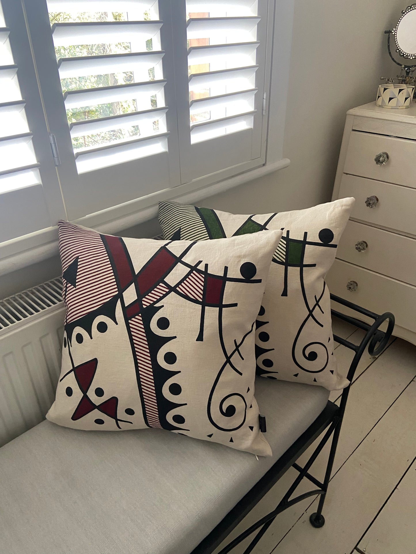 Jazz cushion cover in deep red on ivory