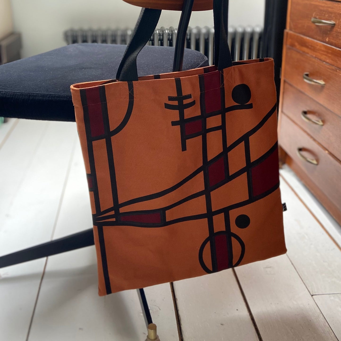 Foldable tote bag